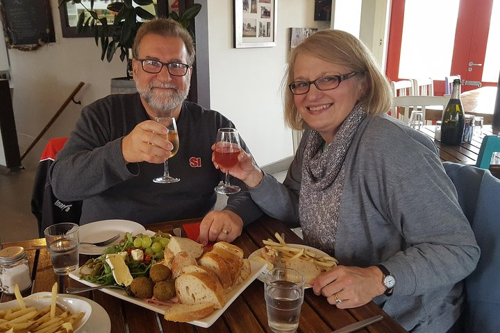 Lunch at Vineyard Cafe